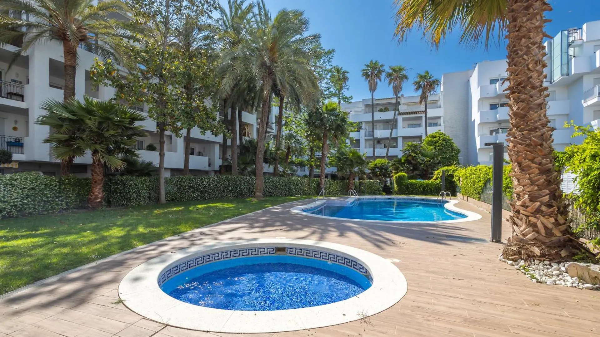 V029 - Royal Marina Apartment Roses Spain