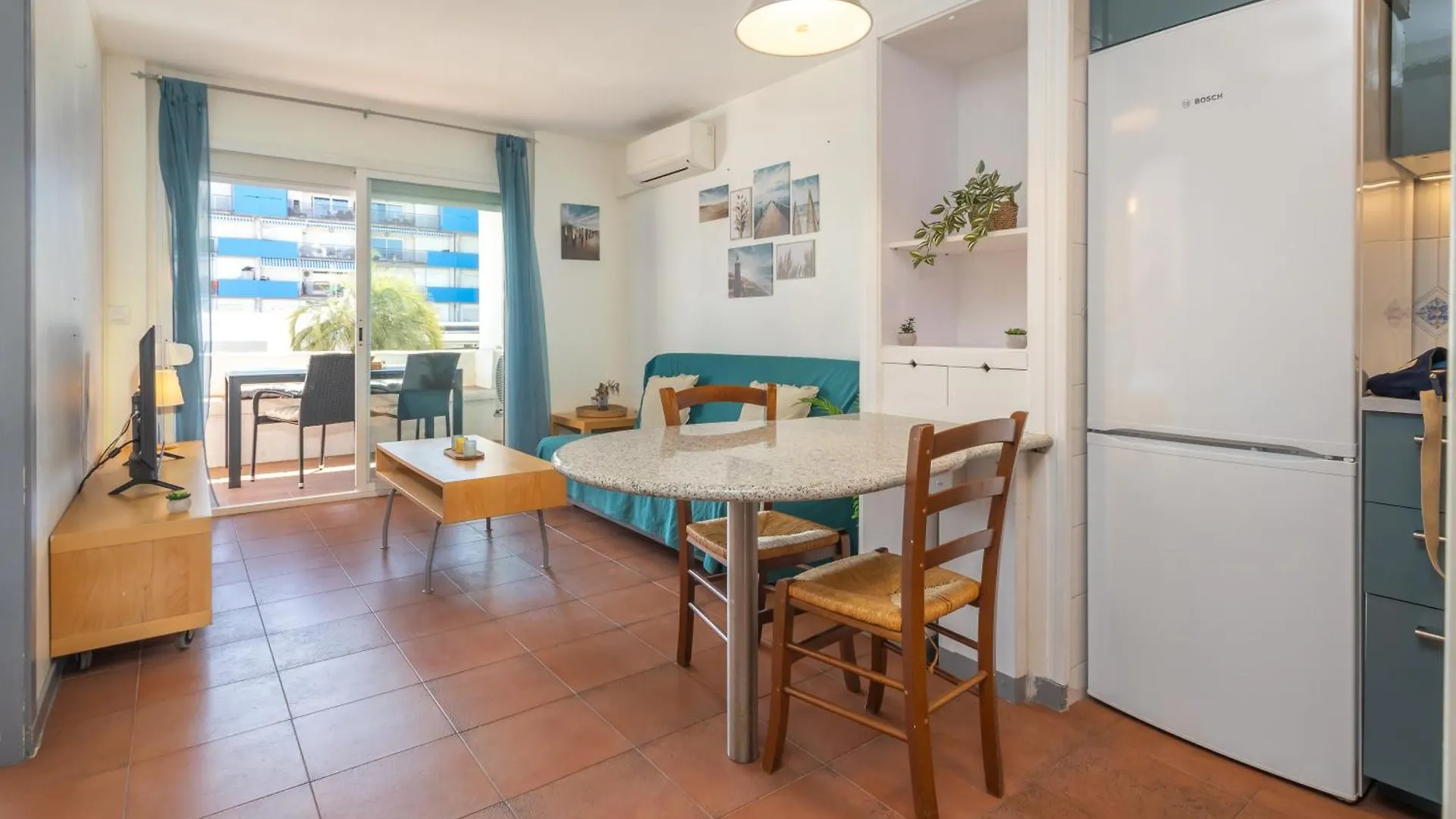 V029 - Royal Marina Apartment Roses